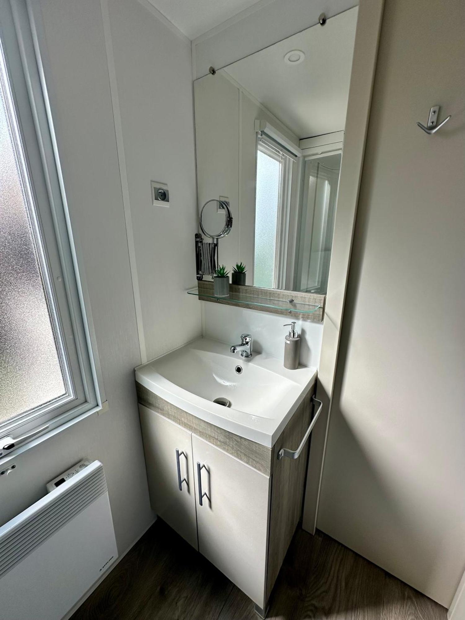 Mobil Home Happiness33 Dans Camping 5 Etoiles Acces Direct Plage Vendays Montalivet Eksteriør bilde